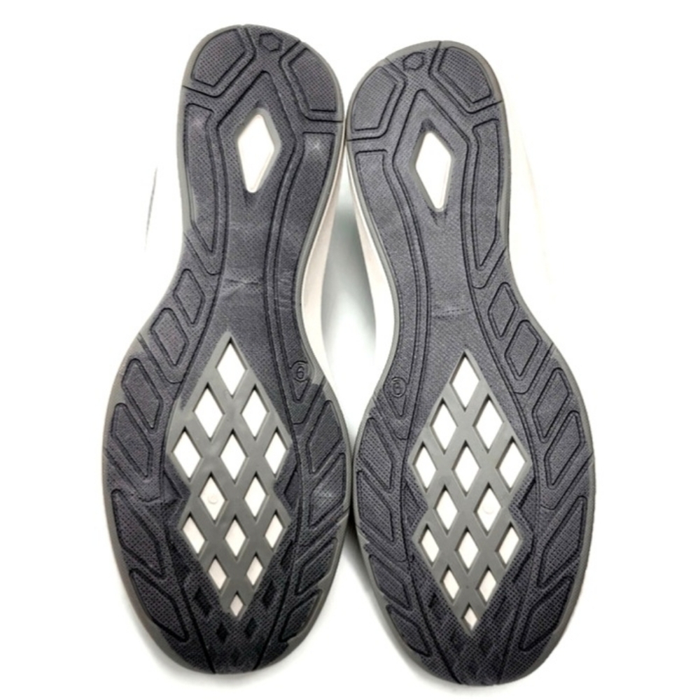 Tommy Bahama Flint Jogger Light Grey Knit Pull-On No-Lace Memory Foam Sneakers - Picture 10 of 10